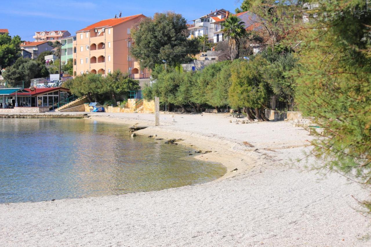 Apartments By The Sea Marina, Trogir - 14191 Zewnętrze zdjęcie